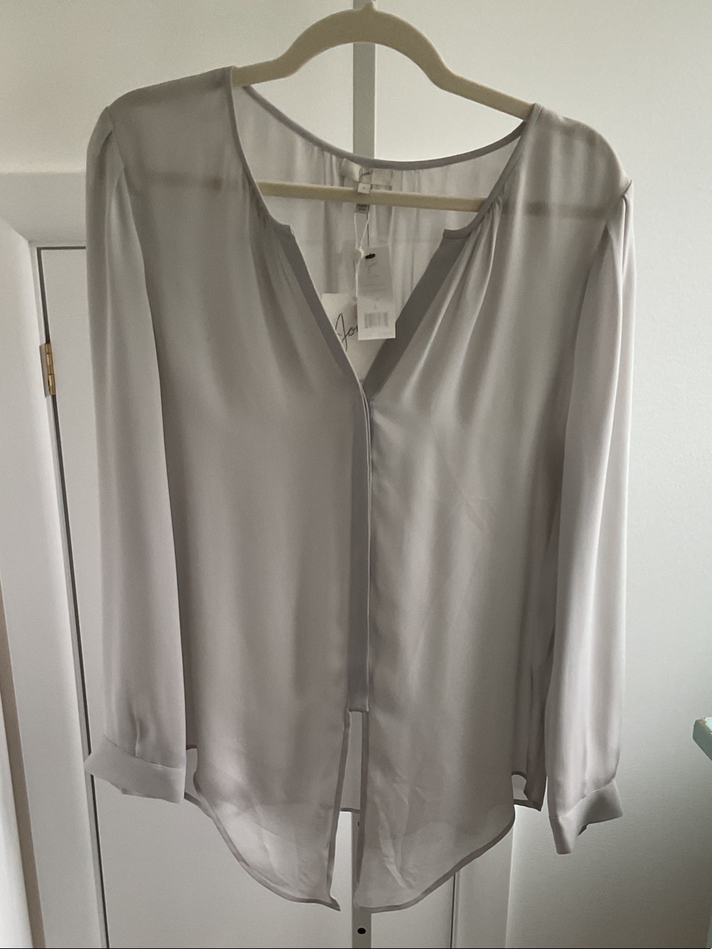 Joie Watson 100% Silk Blouse Large 🎀 Flawed